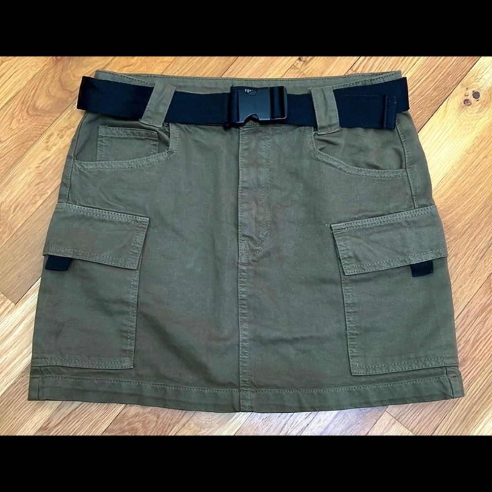 Mini Skirt Army Green Buckle